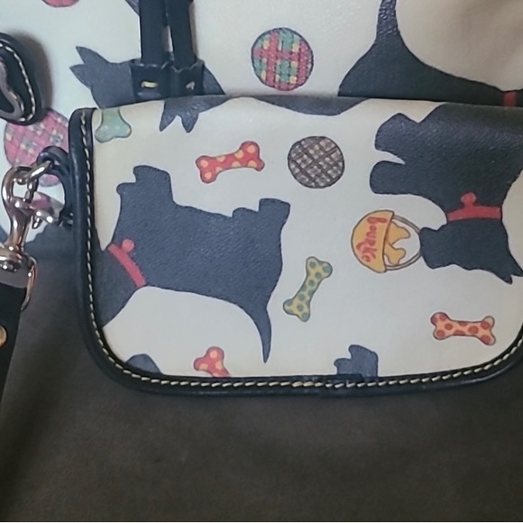 Dooney& Bourke Scottie Dog Handbag - Picture 5 of 16